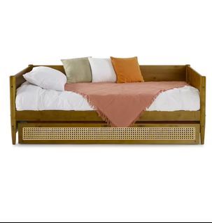 WOOD AND RATTAN DAYBED WITH PULLOUT