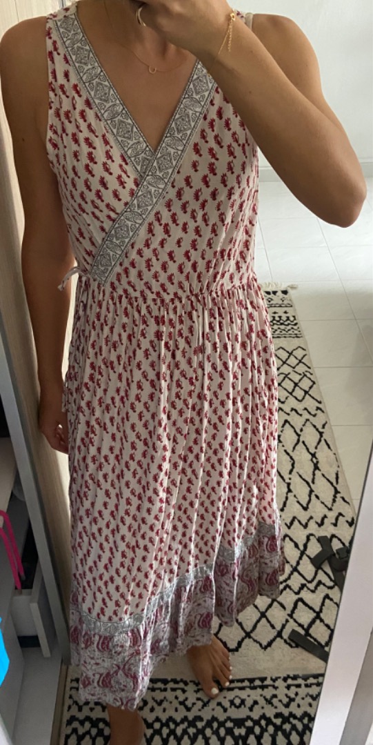 Wrap around floaty dress Women s Fashion Dresses Sets Dresses on Carousell