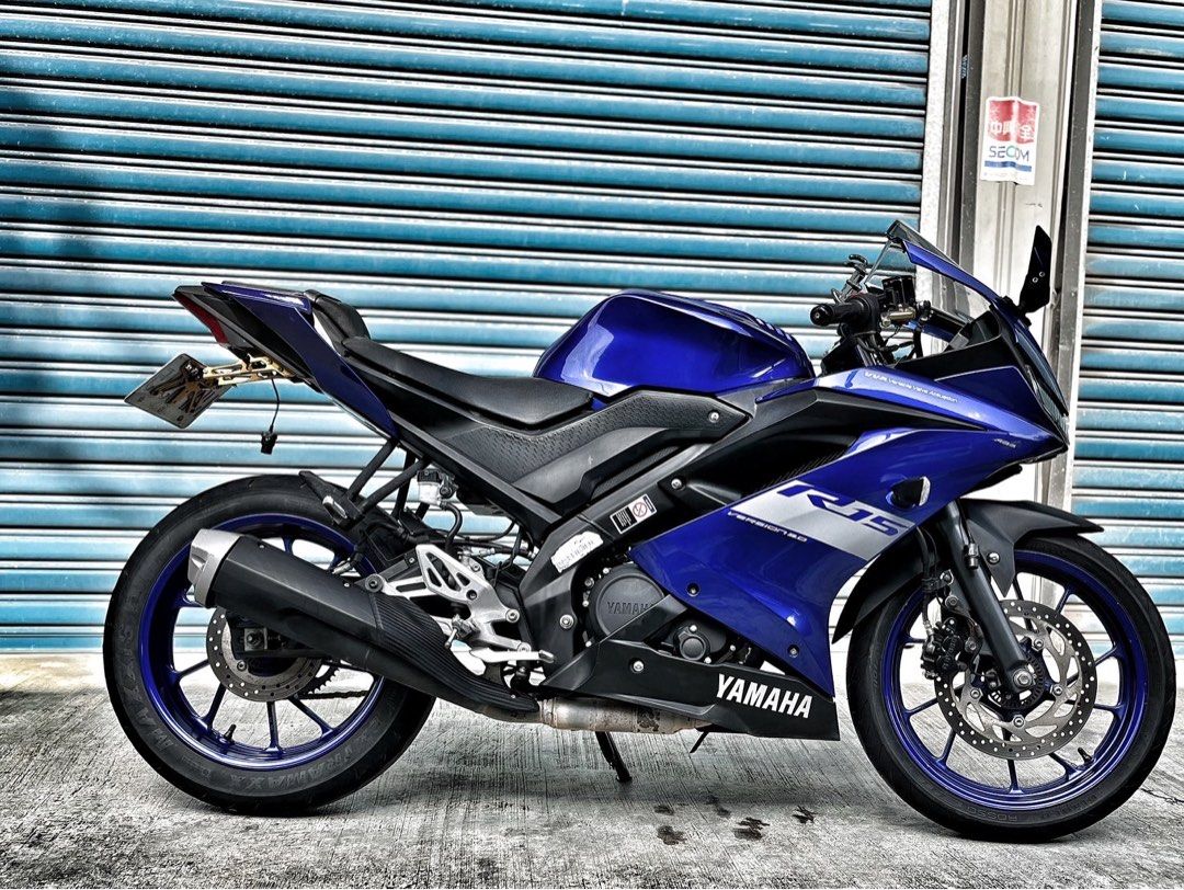 Yamaha R15 ABS 行車記錄器 手機架 基本改裝 小資族二手重機買賣, 機車, 重機在旋轉拍賣