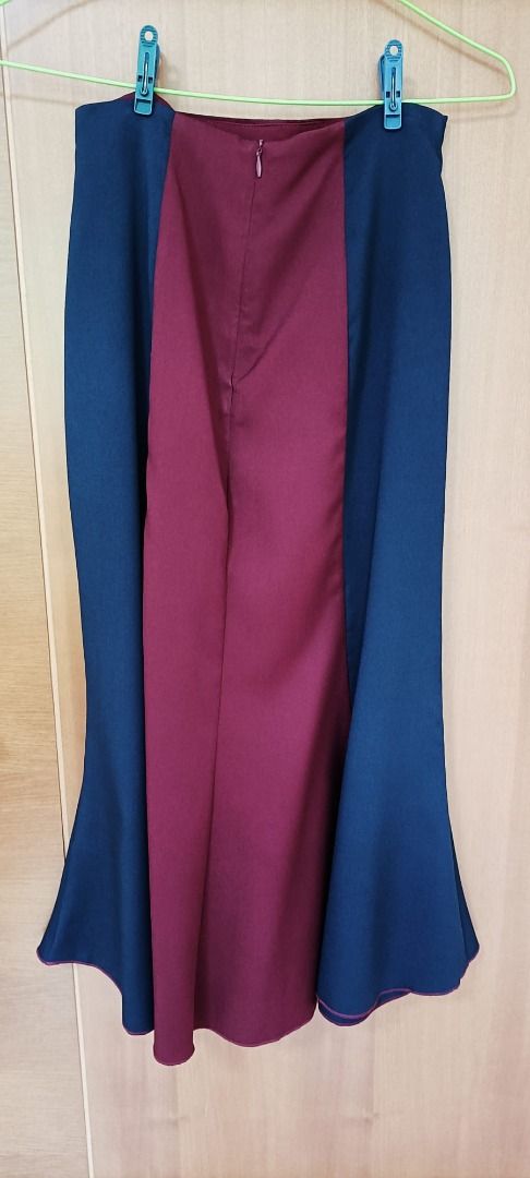 Maroon skirt shop xs