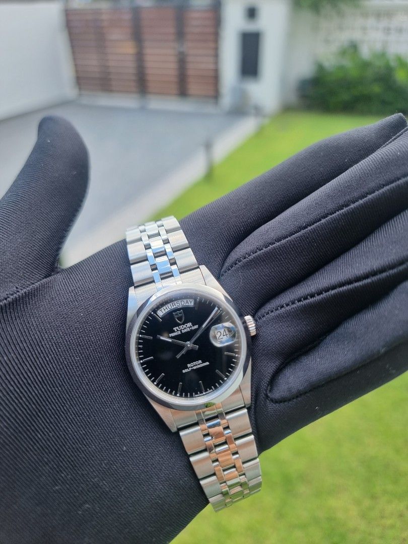 Tudor date online day 76200