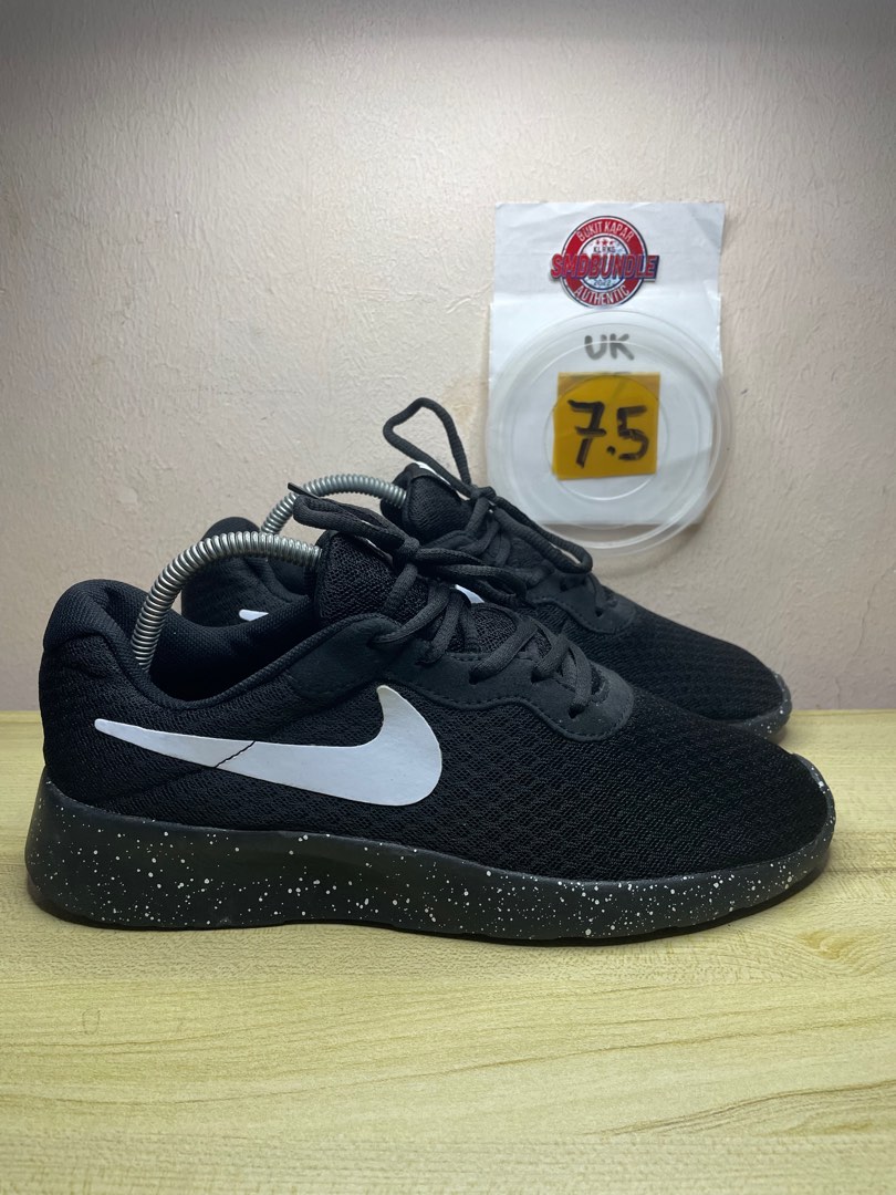 7.5UK NIKE TRIPLE BLACK TANJUN Men s Fashion Footwear Sneakers
