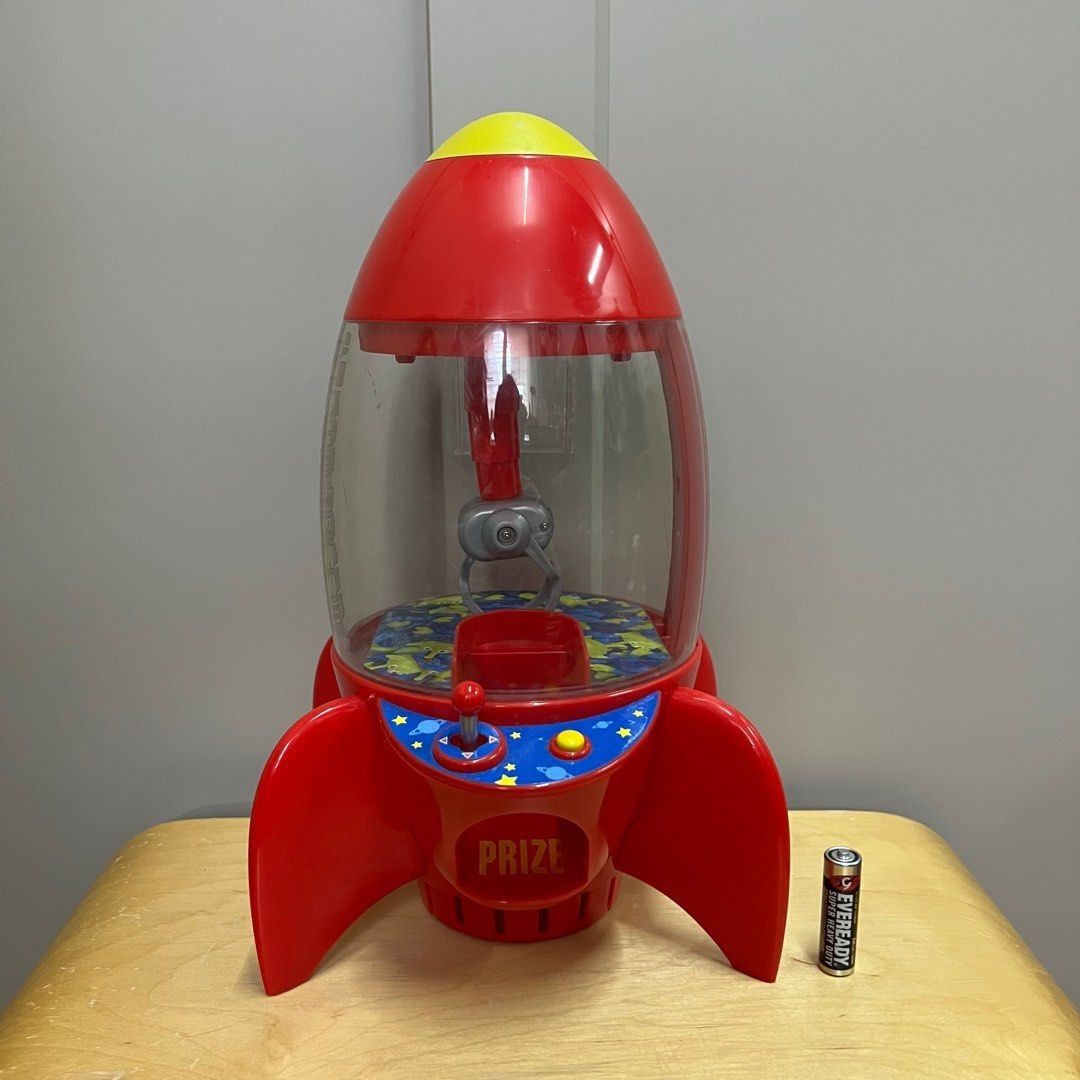 Pizza planet claw machine store