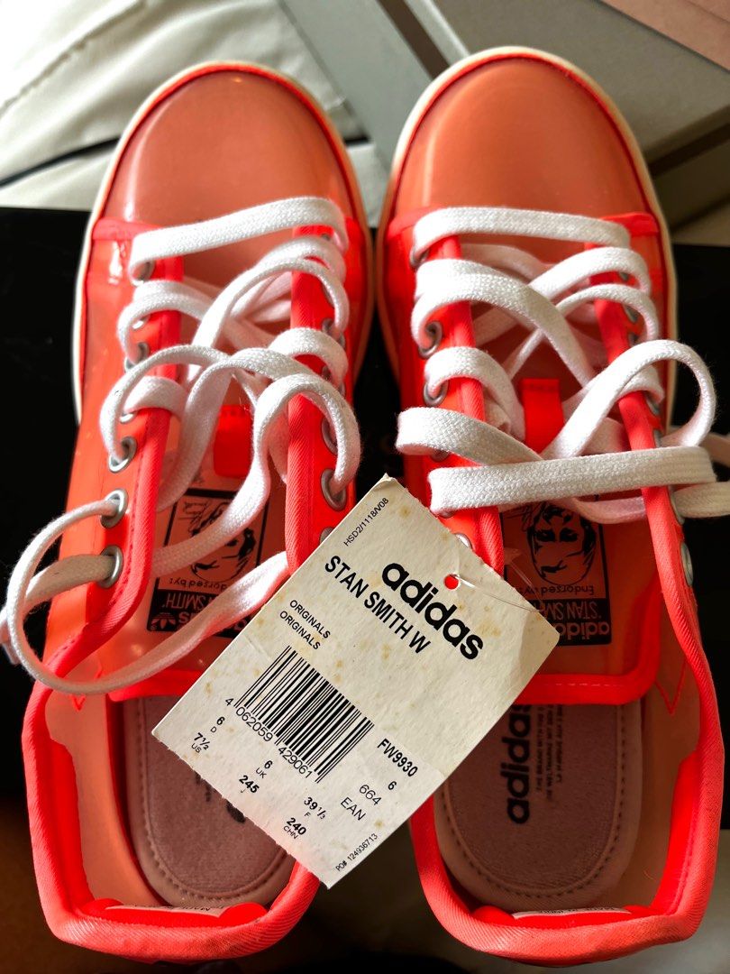 Stan smith neon orange top