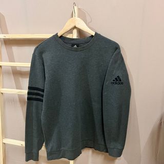 (Category: ) located in . Submitted by timss.closet_ (Listing ID 1281172771, Image 1). Description: .
