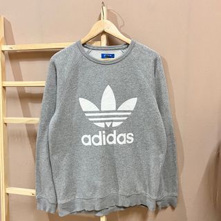 (Category: ) located in . Submitted by timss.closet_ (Listing ID 1281172111, Image 1). Description: .