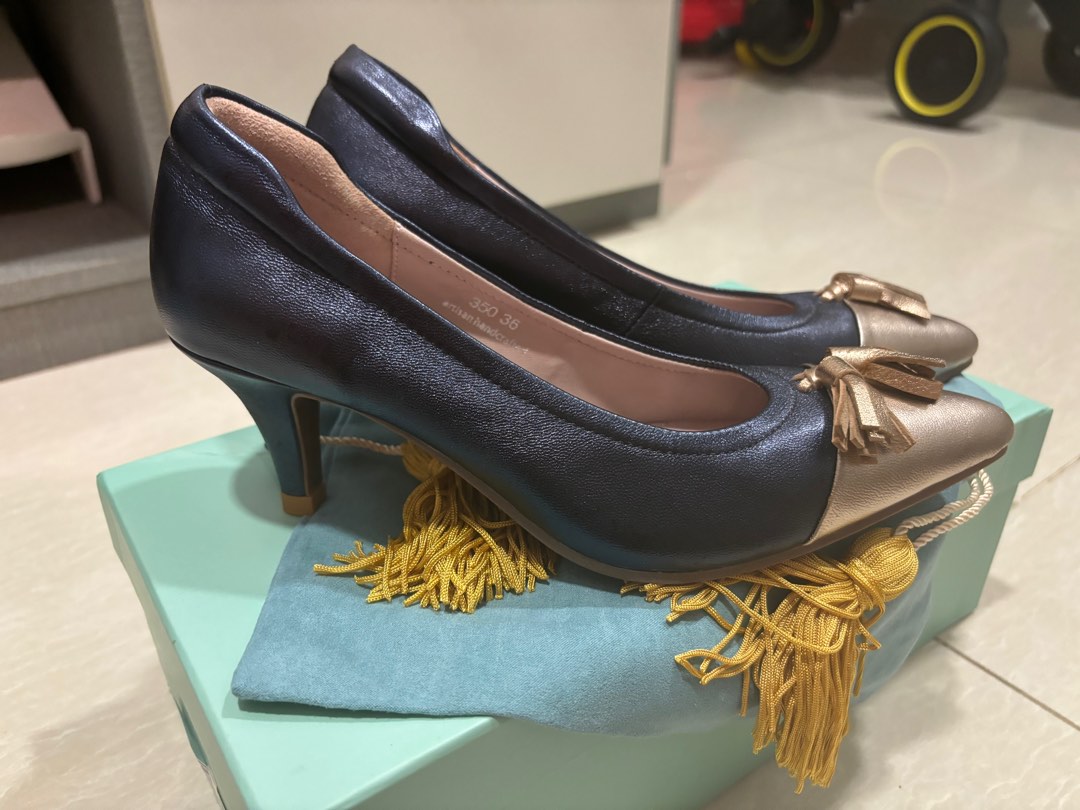 Lamb leather top shoes