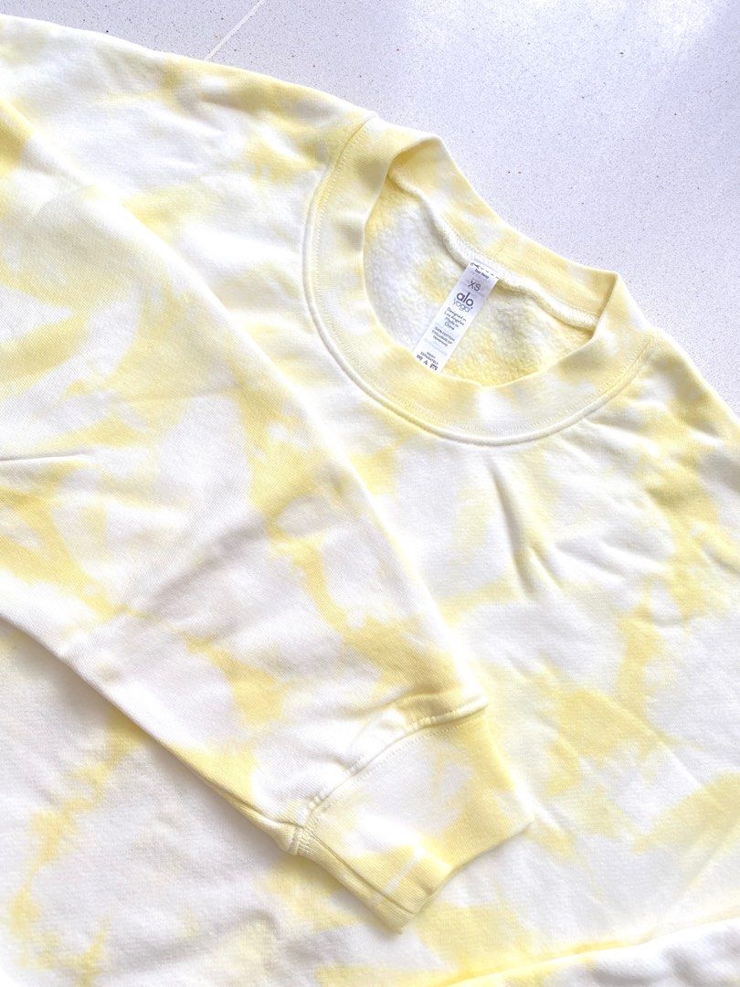 Alo Yoga Tie Dye Extreme Crop Crew Neck Sweater