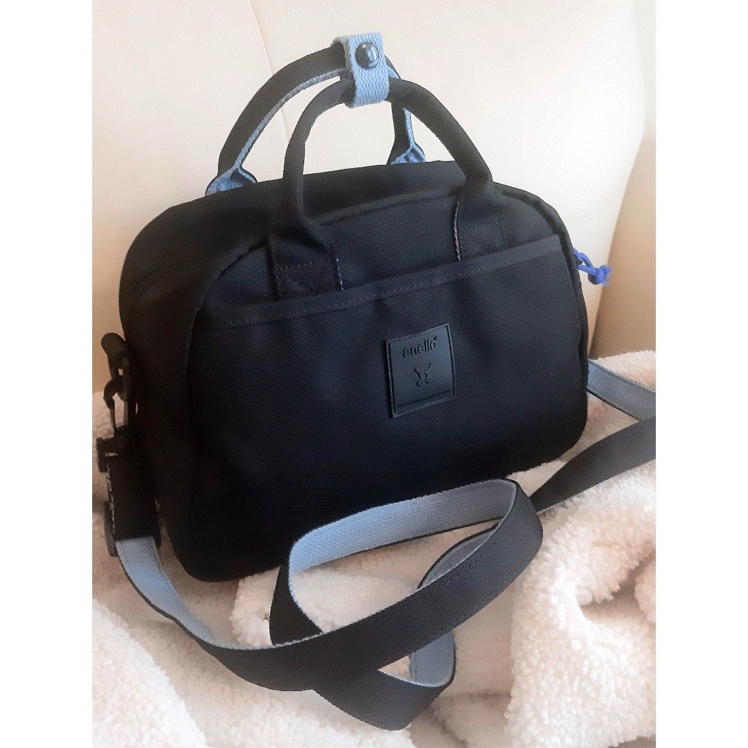 Anello sling bag black sale
