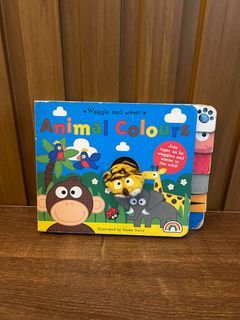 Animal colours board book- with finger puppet (preloved)