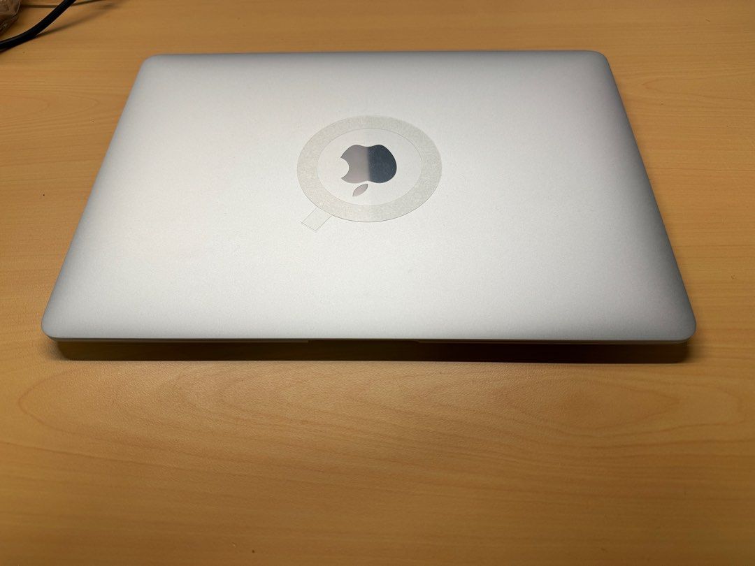 Apple M1 Macbook Air 8+256 Silver, 電腦＆科技, 手提電腦- Carousell
