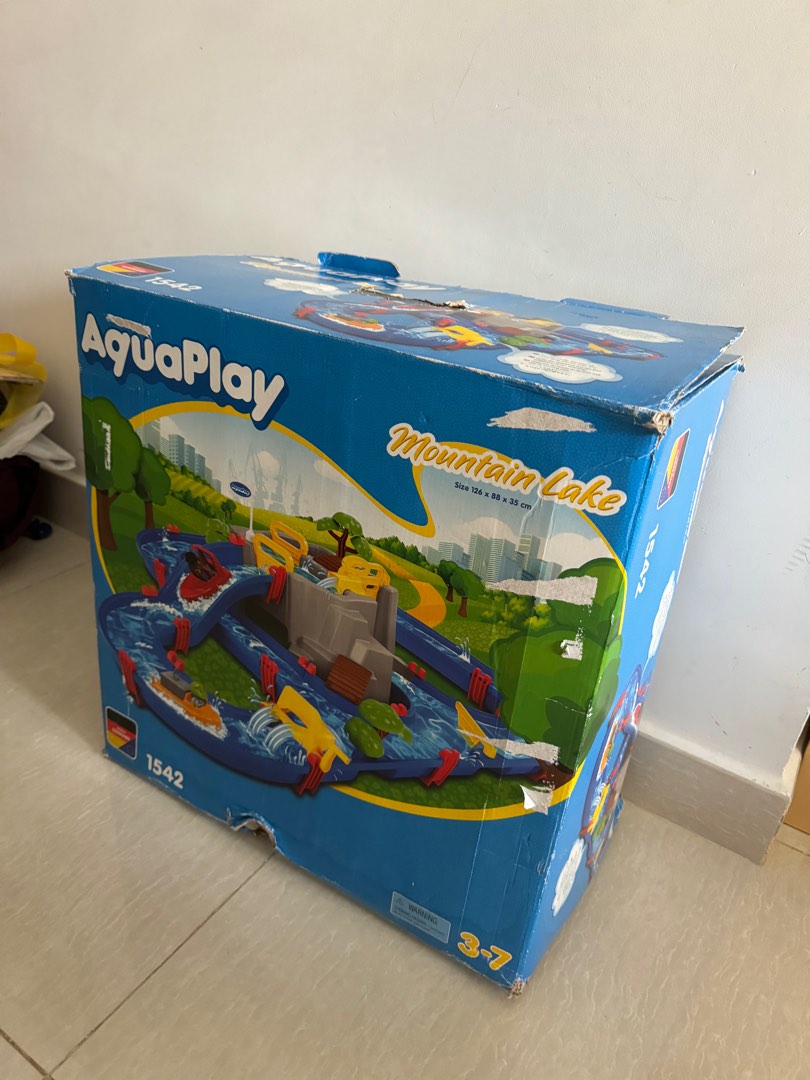 Aquaplay mountain lake top