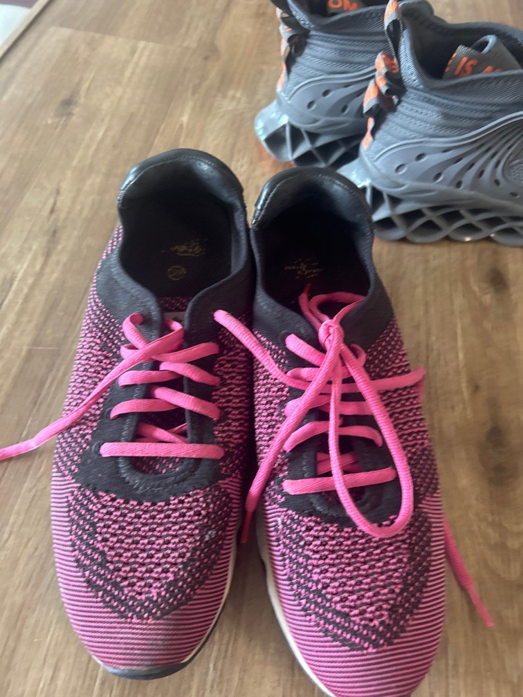 ash knit shoe Women s Fashion Footwear Sneakers on Carousell