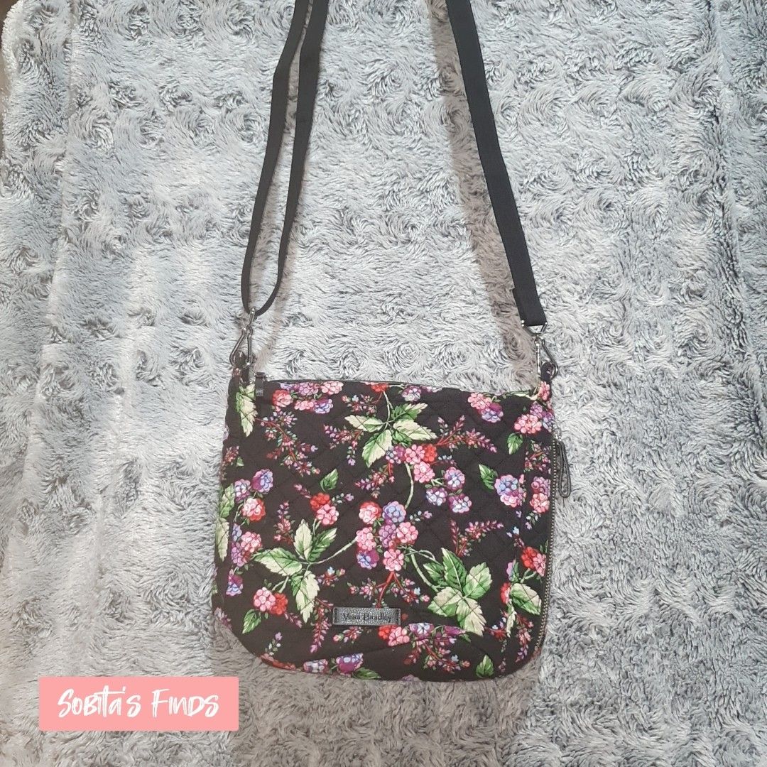 AUTHENTIC ORIGINAL VERA BRADLEY WINTER BERRY CROSSBODY MINI