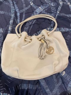 (Category: ) located in . Submitted by ncs.preloved (Listing ID 1281115359, Image 1). Description: .