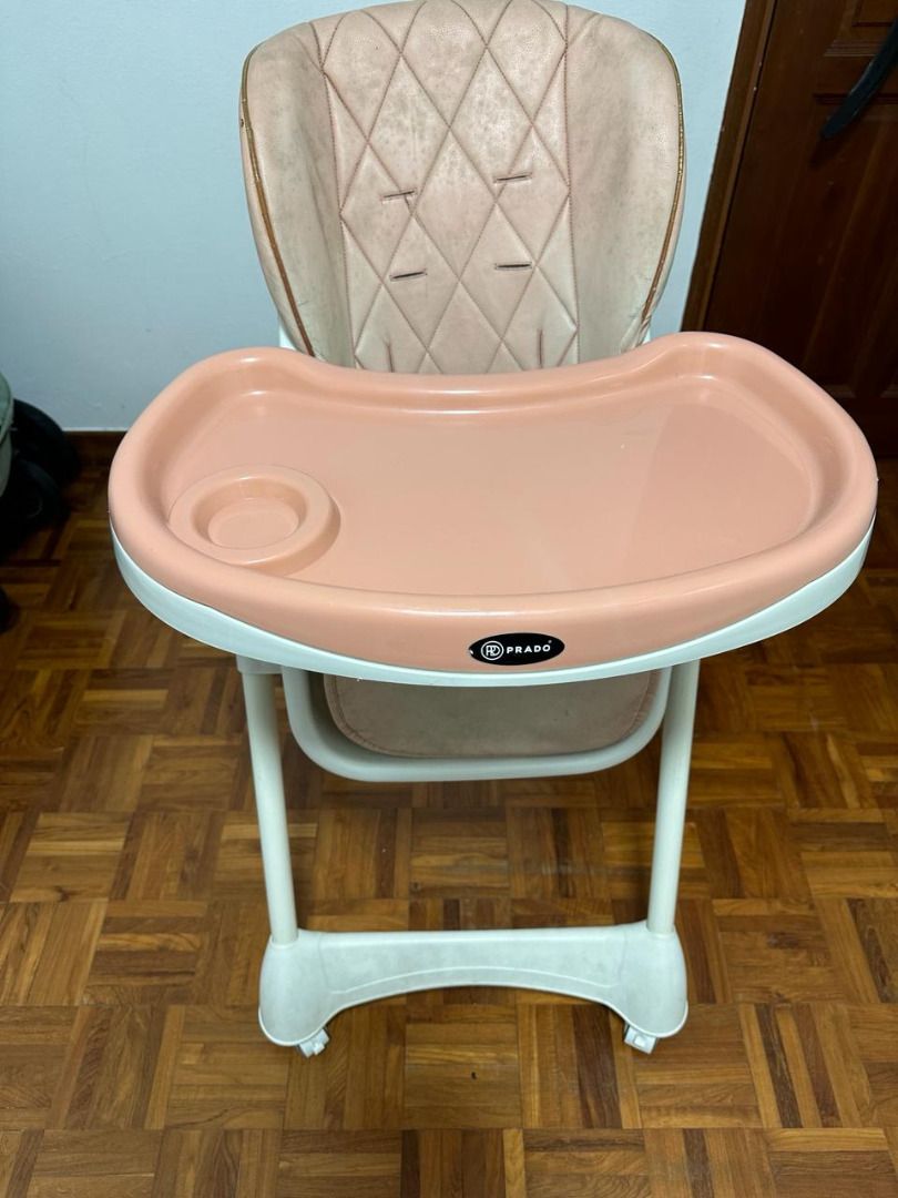 Used baby shop feeding chair