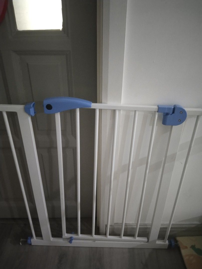 Safety gate near me clearance