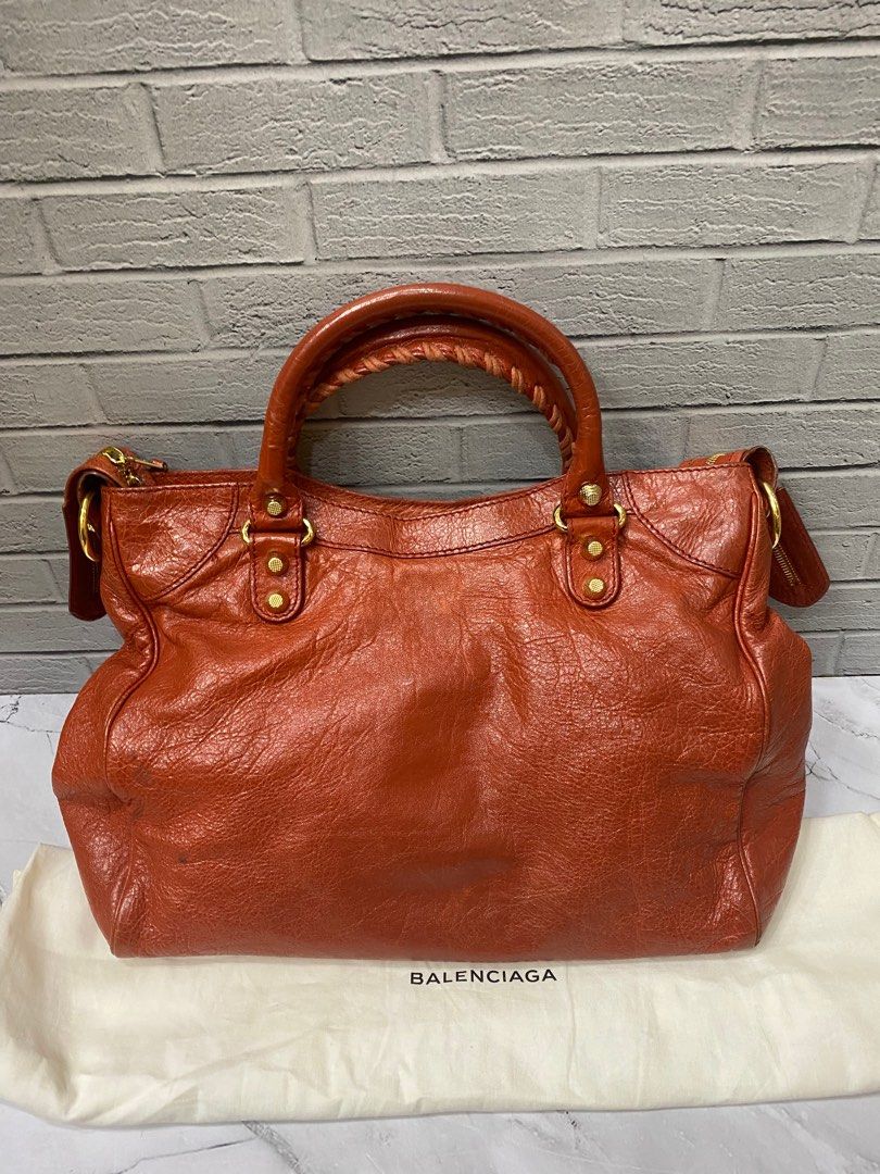 Balenciaga classic velo bag red 2014 GHW Size 33x30x10 PS 92 cm Dustbag longstrap booklet card sample leather controllato mirror 9 5