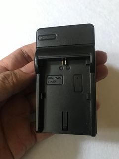 Battery charger LP-E6