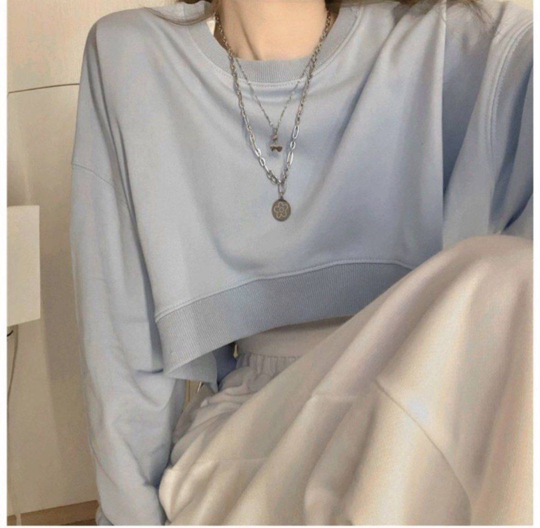 blue cropped pullover (Category: Longsleeves) located in Singapore. Submitted by bbangkyunyu_ (Listing ID 1281097821, Image 1). Description: blue cropped pullover $5 ☾ tagged XL ☾ measurements: length34-41cm, bust 128cm, sleeve 55cm, ptp 64cm washed not worn blue is darker irl $2.40 tracked mailing.