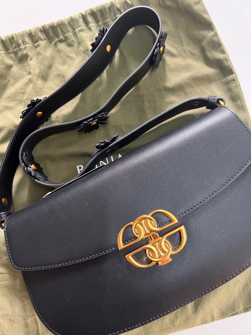 Bonia handbag deals latest design