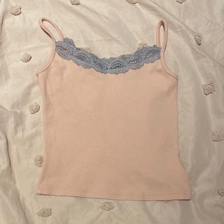 brandy melville pink floral lace bow skylar tank top, Women's Fashion,  Tops, Sleeveless on Carousell