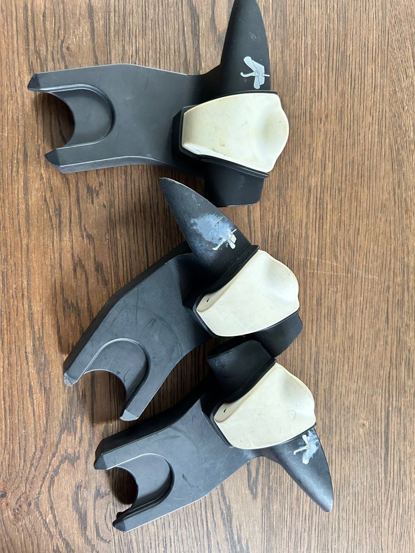 Joie car seat online adaptors for bugaboo