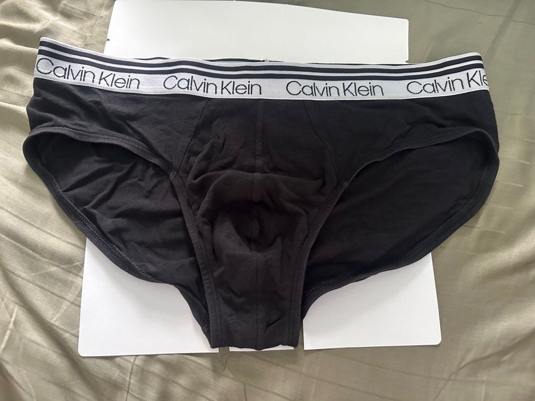 Calvin Klein/ Separatec Trunks/Briefs, HOT!, Men's Fashion, Bottoms, New  Underwear on Carousell