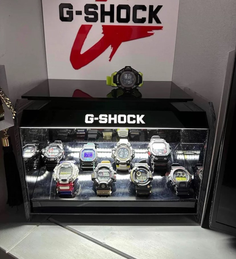 G shock watch display case hotsell