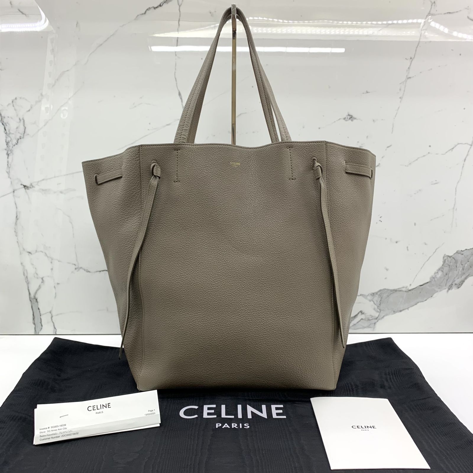 Celine cabas tote medium on sale