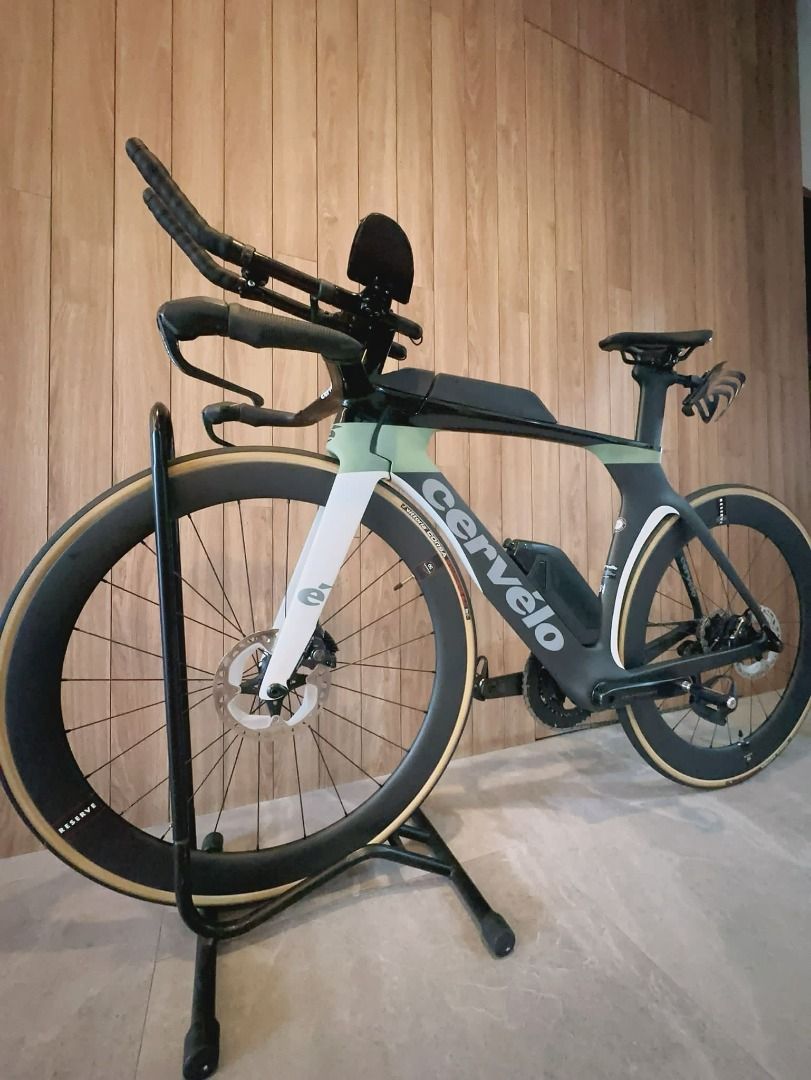 Cervelo P5 Tri Bike Disc Ultegra Di2 12speed Sports Equipment