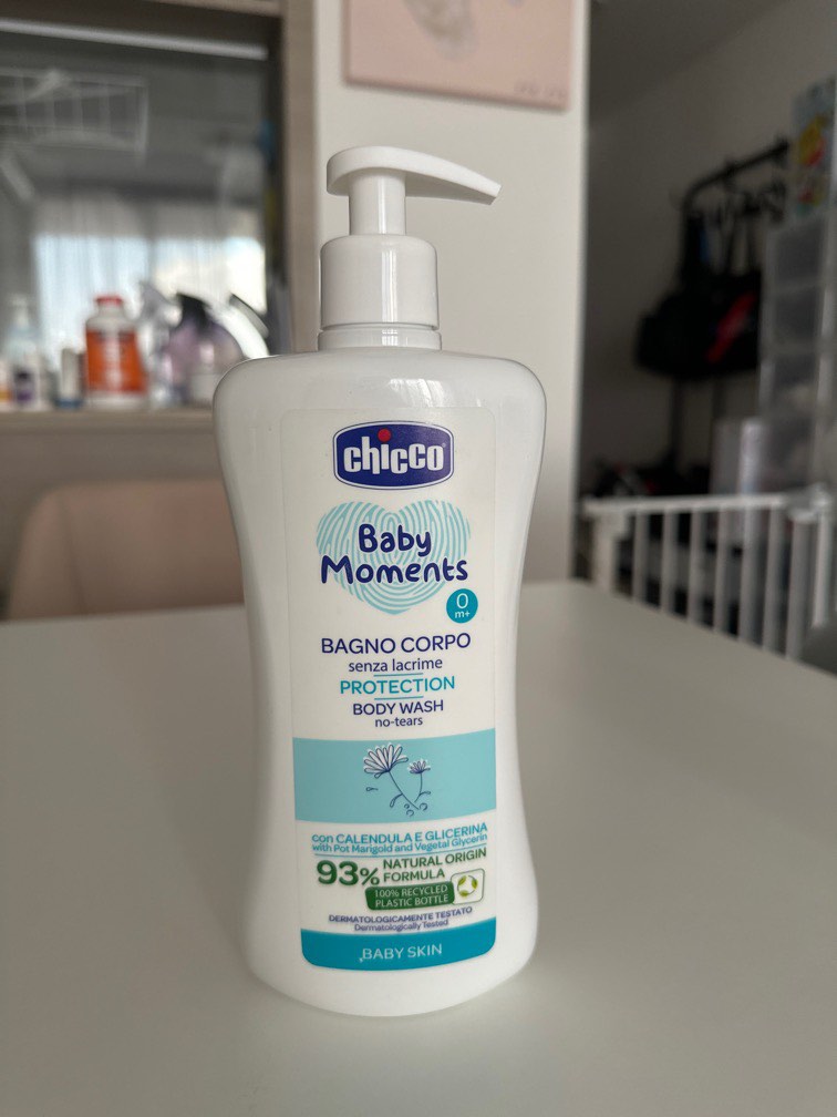 Chicco baby moments body wash 500ml, Babies & Kids, Bathing & Changing, Baby  Toiletries & Grooming on Carousell