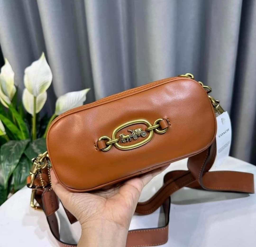 Coach avery clearance crossbody