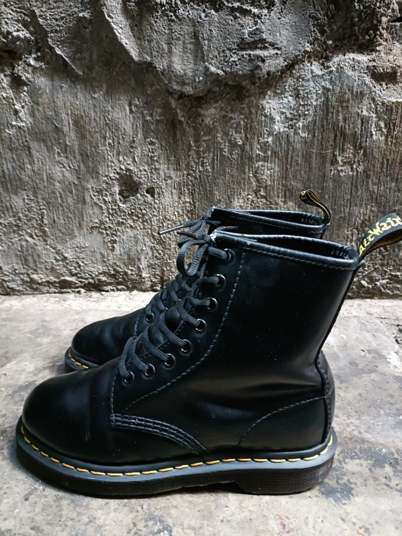 Dr martens 1460 thailand deals