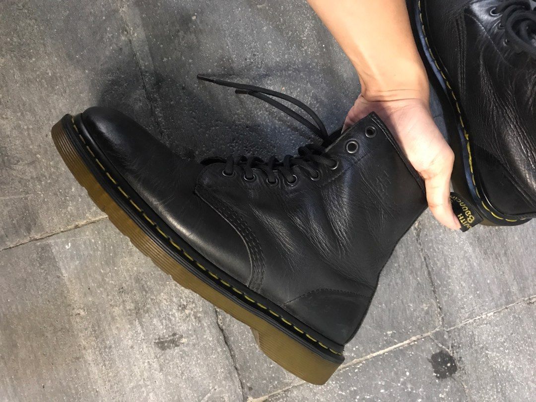 Dr martens discount black nappa 146