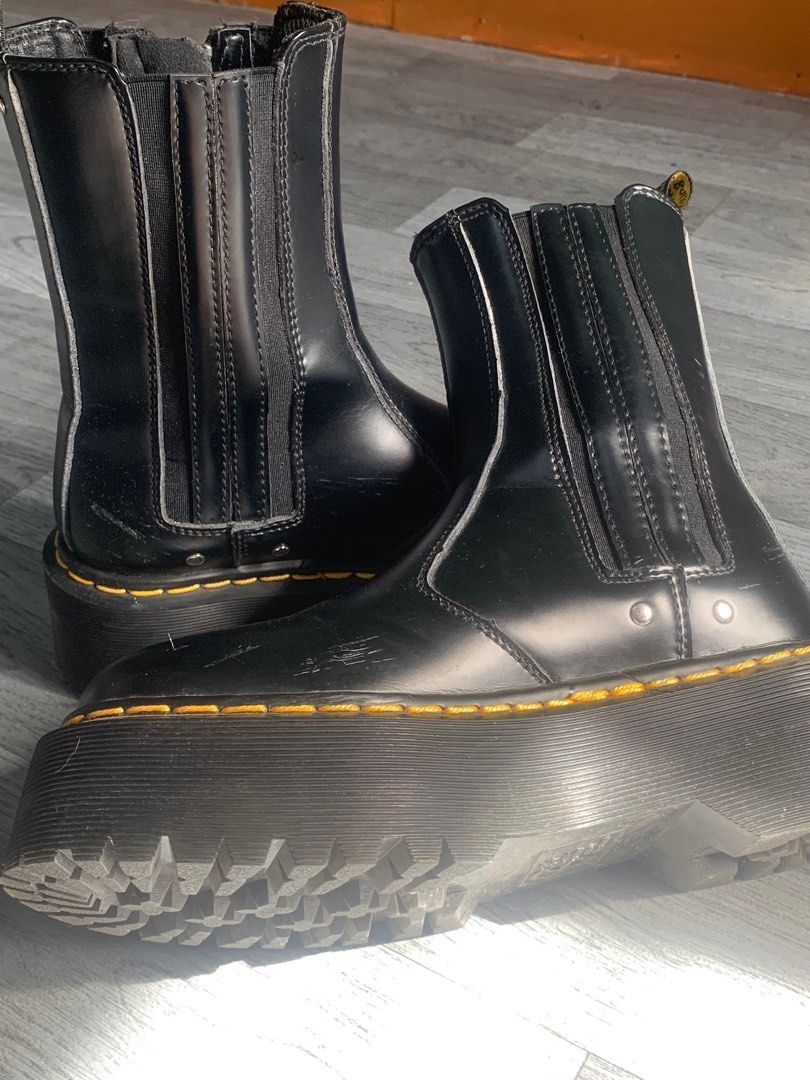 2976 max chelsea boots