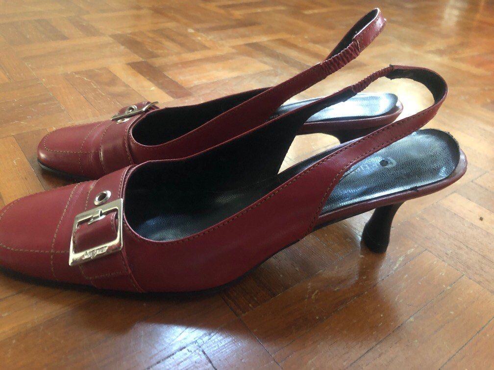 Etienne Aigner gorgeous low heels Size 6 Women s Fashion
