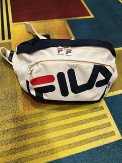 Fila pouch on sale bag korea