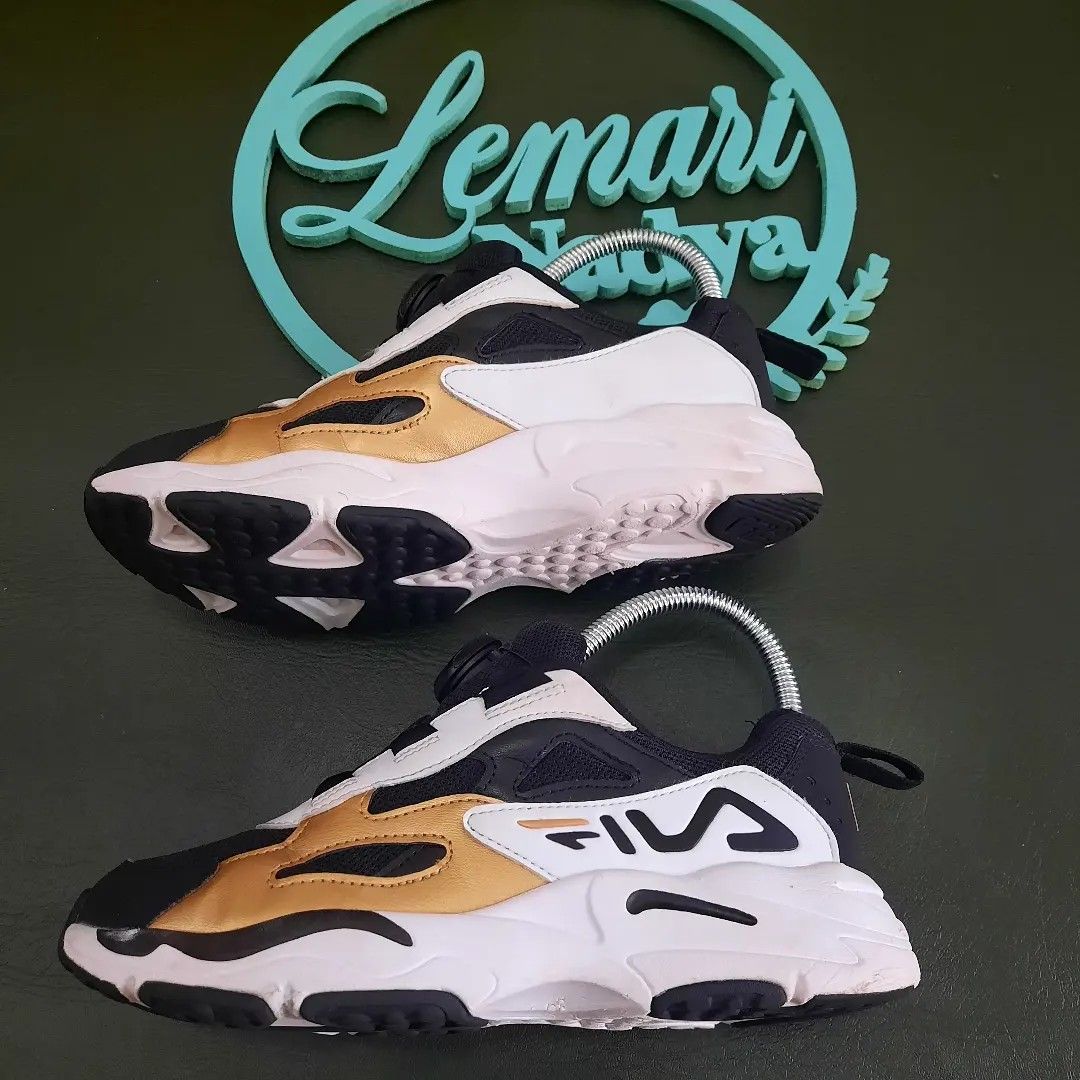 Fila Ray Tracer Boa size 36 insole 23cm Sepatu Anak Second
