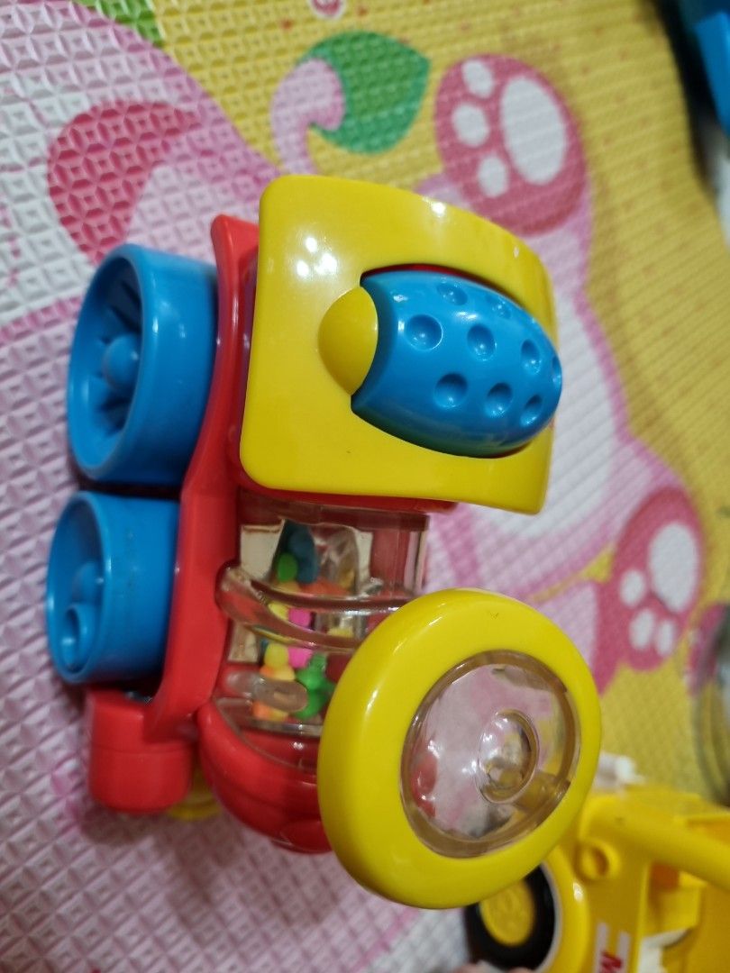 Fisher price poppity pop train