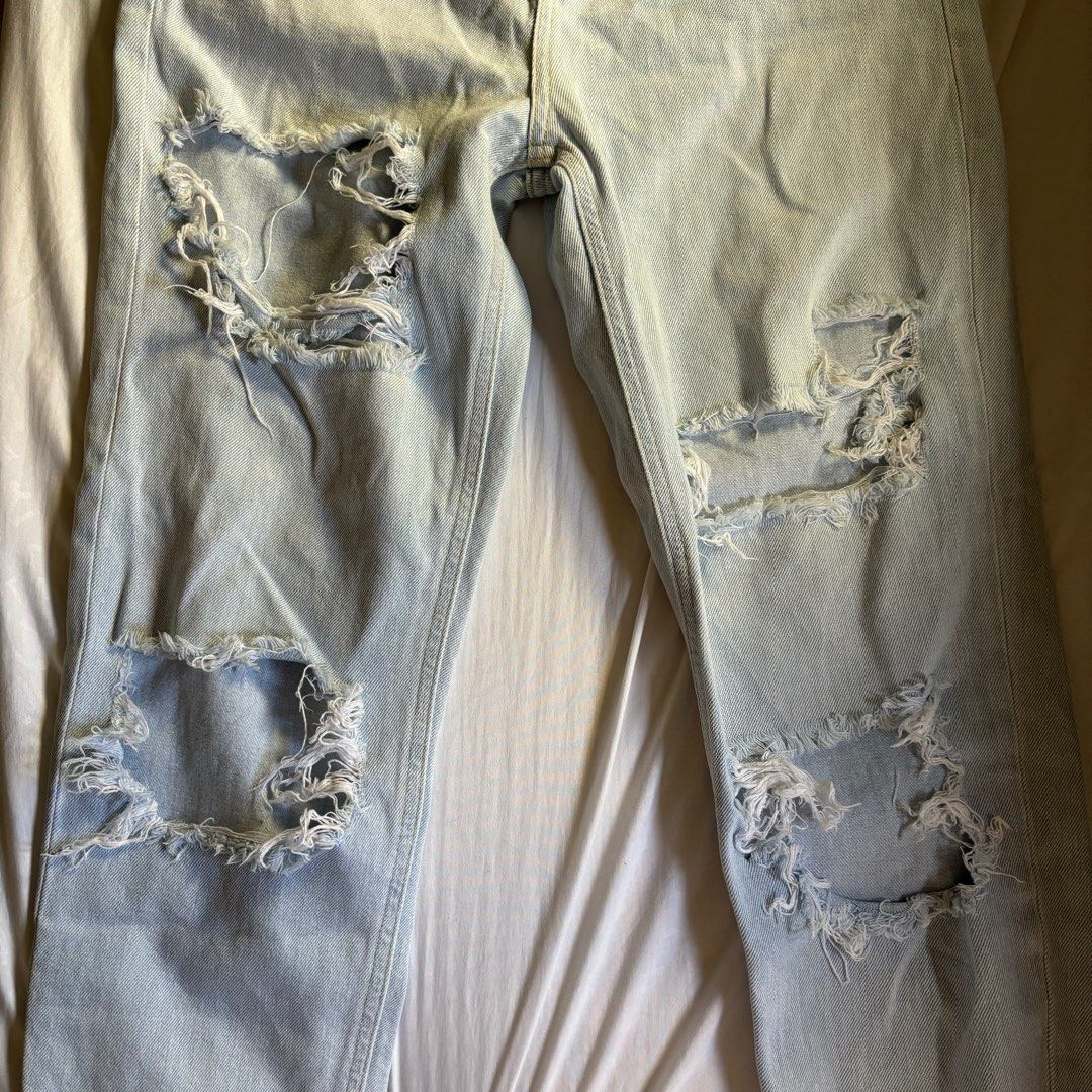 low waisted forever 21 ripped jeans these are super... - Depop