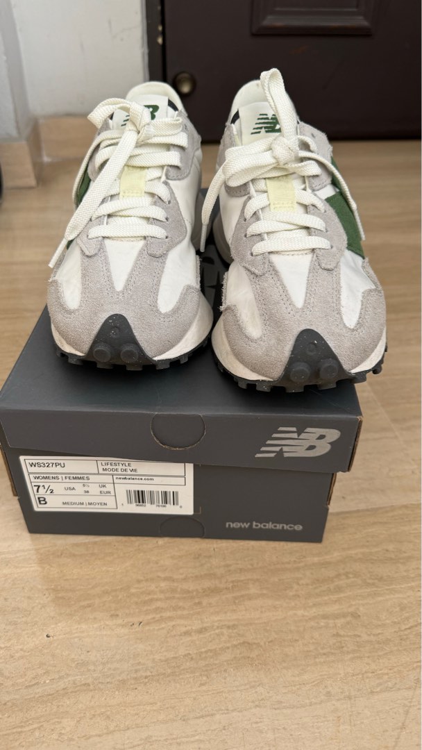 New balance free delivery top
