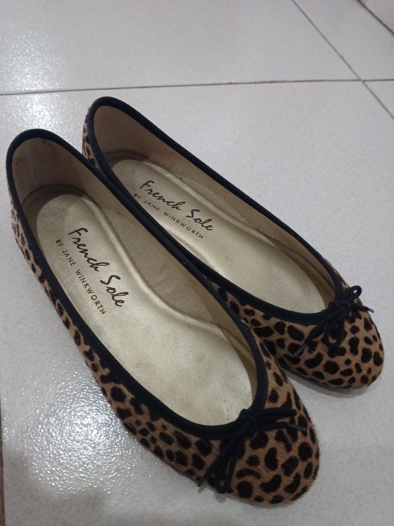 French sole best sale leopard flats