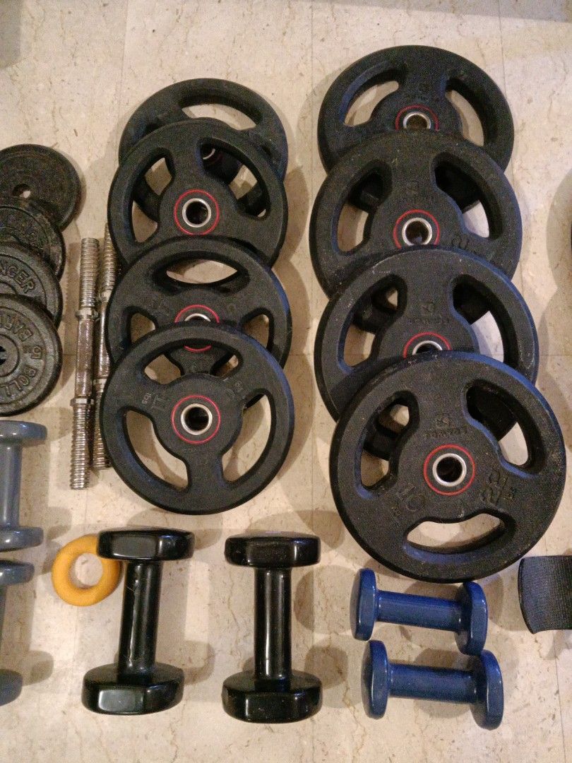 Full set weights + fixed weights + workout bench +arm blaster, Sports