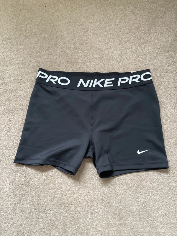 Girls nike hot sale pro shorts