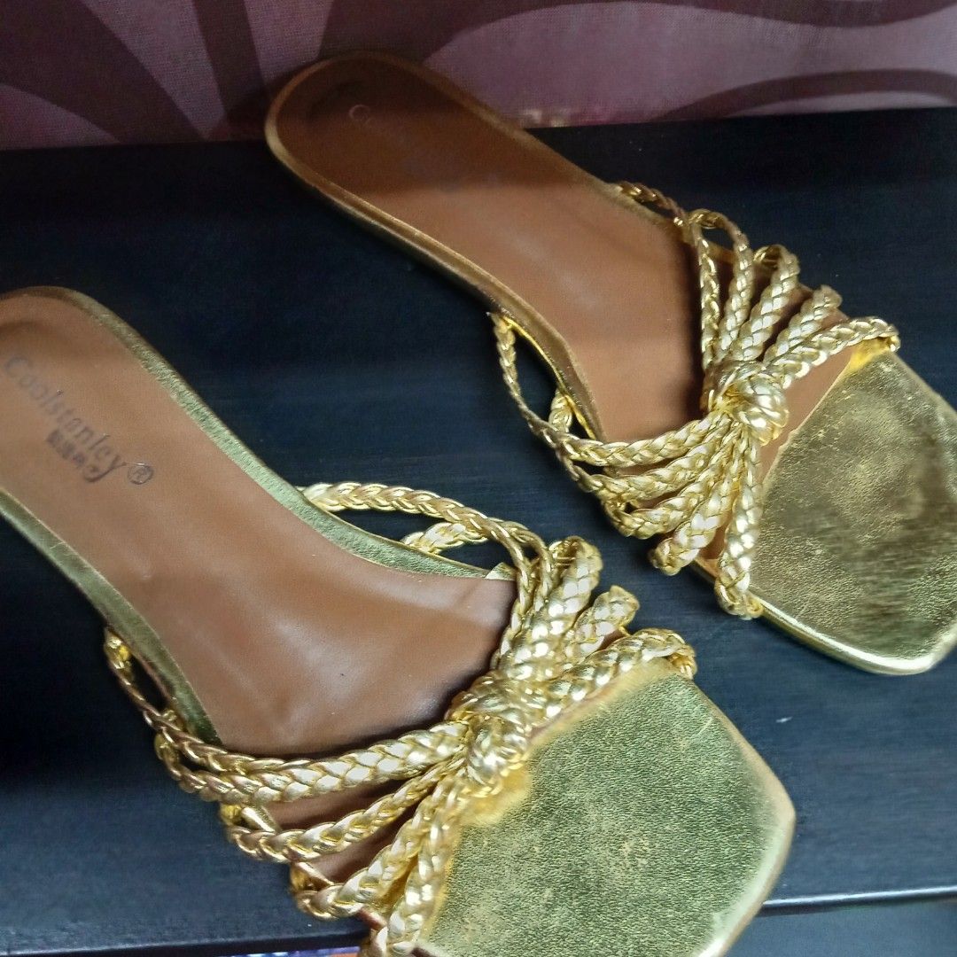 Gold braided sandals Size 37