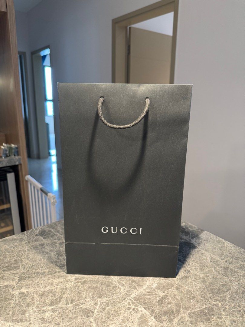 Gucci paper bag top 2018