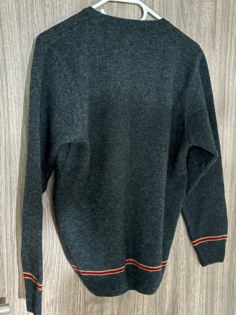 Gryffindor sweater universal studios store