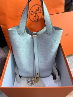 （分類：）位於 。 由 fiontta 提交（商品編號 1281180962，圖片 1）。簡介： 。