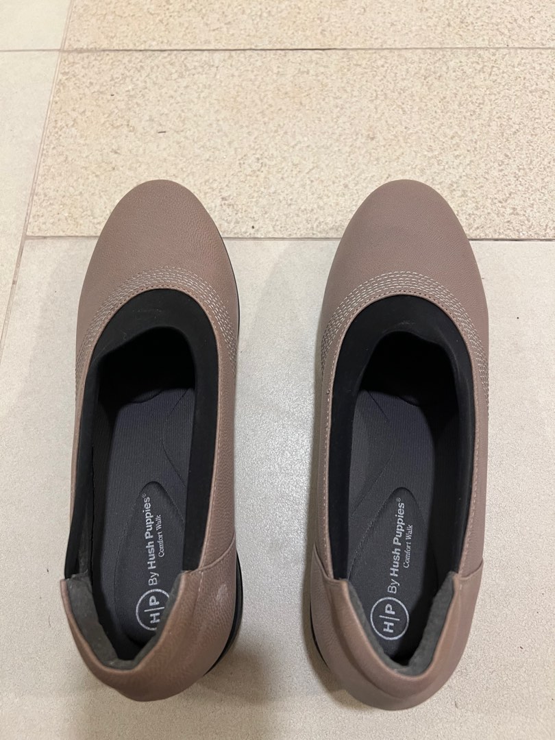 flats hush puppies